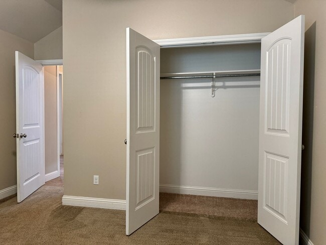 Photo - 6020 Grace Ave