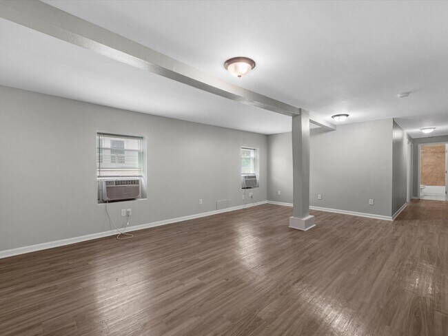 Photo - 1811 39th St