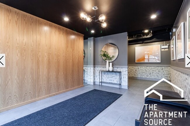 Photo - 530 W Aldine Ave Unit 2