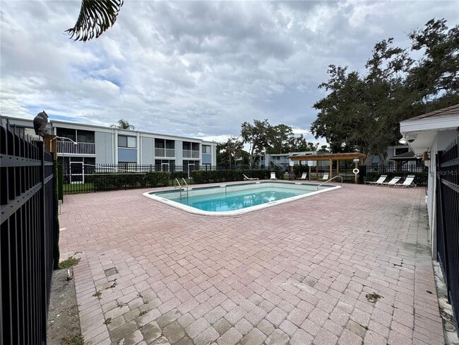 Photo - 5310 26th St W Unit 702