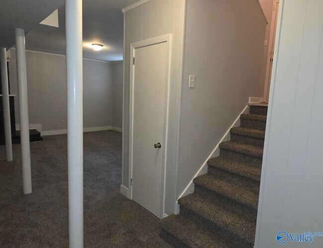 Photo - 3526 Cindy St NW