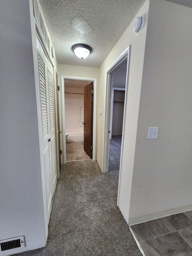 Photo - RENT SPECIAL! ~ Downtown 2BR/2BA Apartment Unit 1245-15