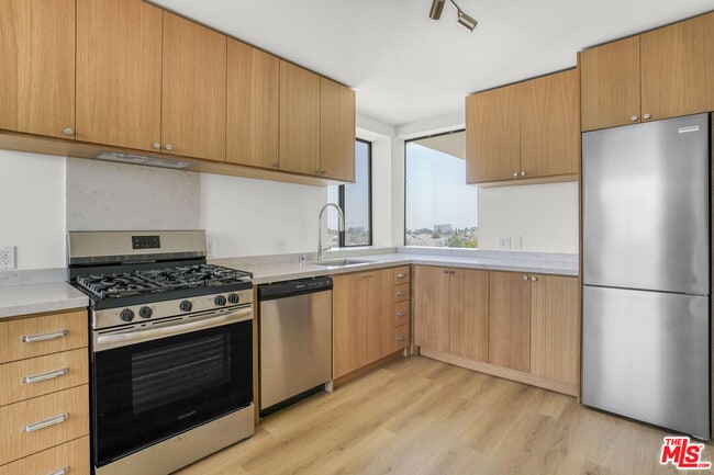 Building Photo - 1822 Overland Ave Unit 503 Rental