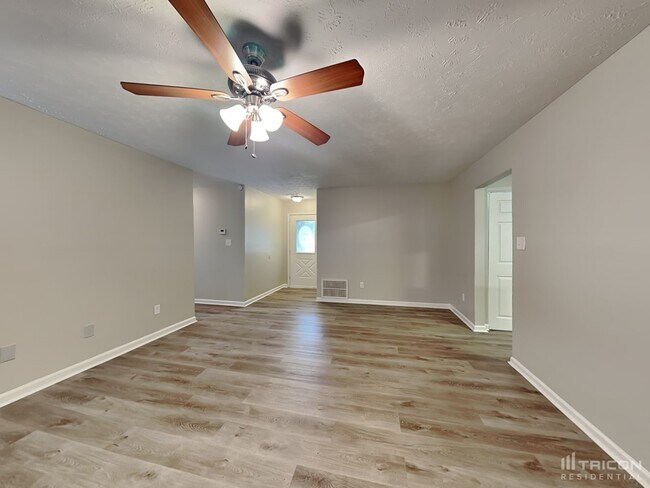 Photo - 40 Rosebud Ln House