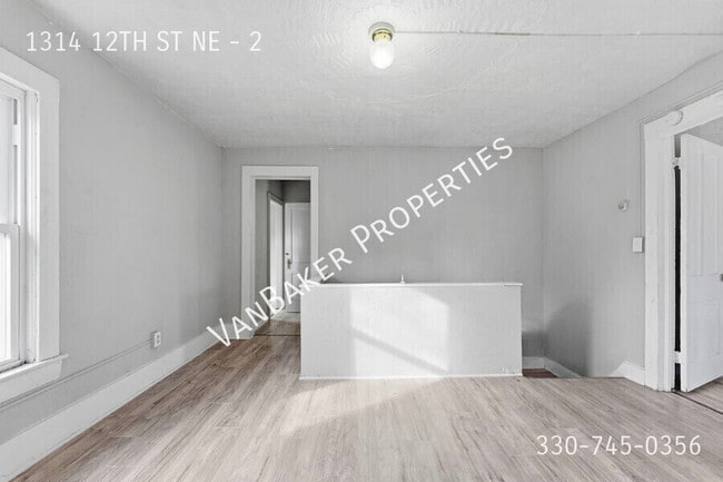 Photo - 1314 12th St NE Unit 2