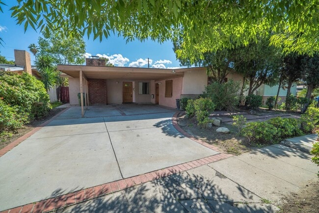 Building Photo - COMING SOON! Spacious 4-Bedroom + Office Home on a Cul-de-Sac in Panorama City!