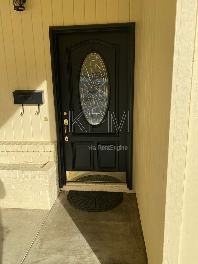 Photo - 1851 Porter Way