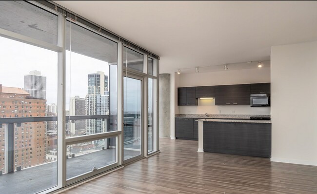 Photo - 733 N La Salle Dr Unidad 1