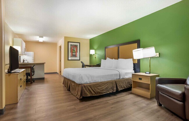 Furnished Studio-Jackson - North