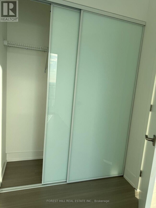 Photo - 36 Olive Ave Unité 2502