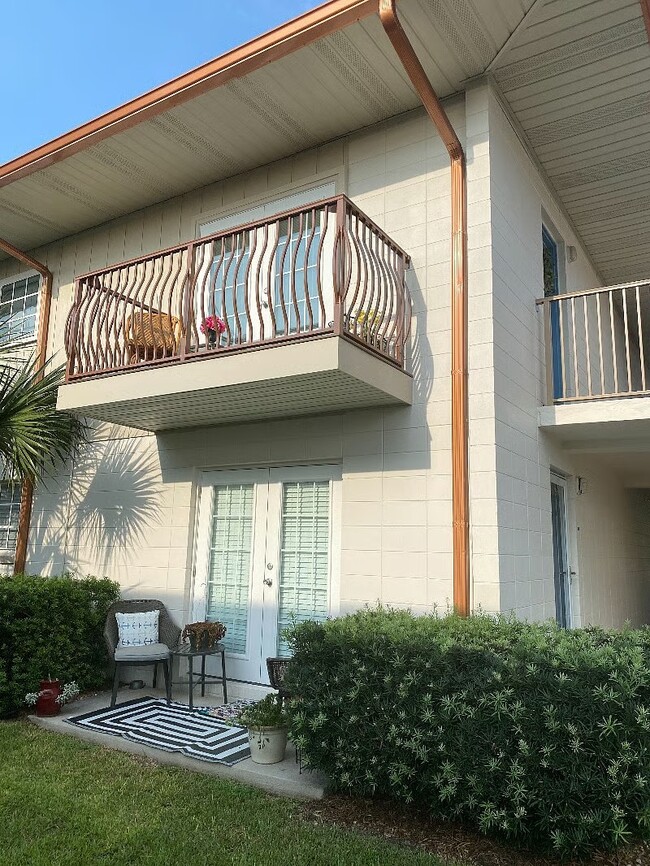 Photo - 2100 W Beach Dr Unidad H-204