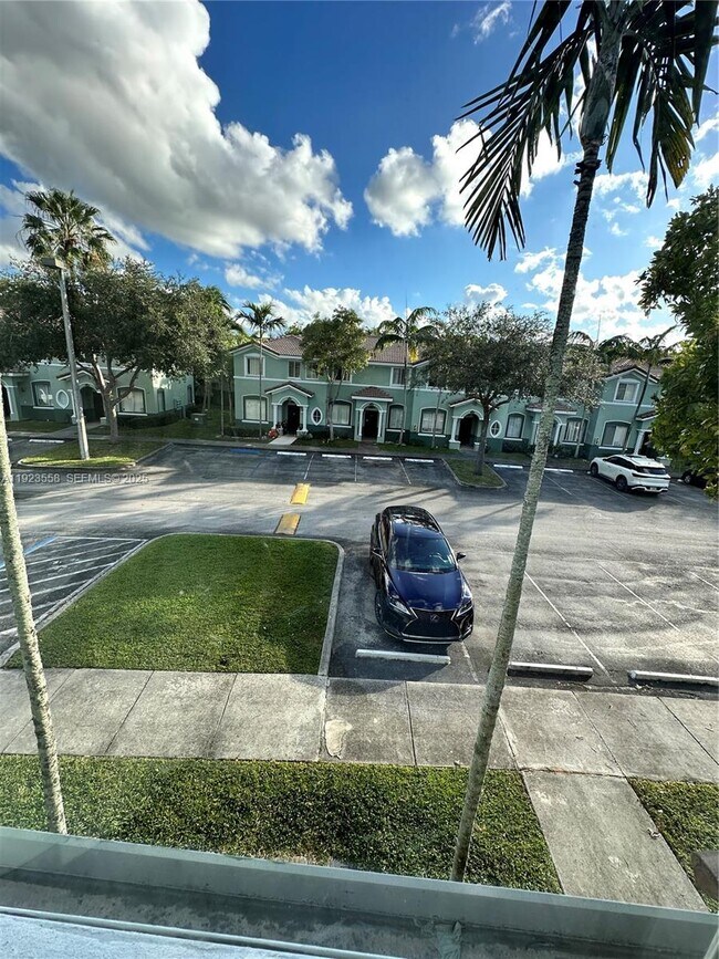 Photo - 1529 SE 24th Ct