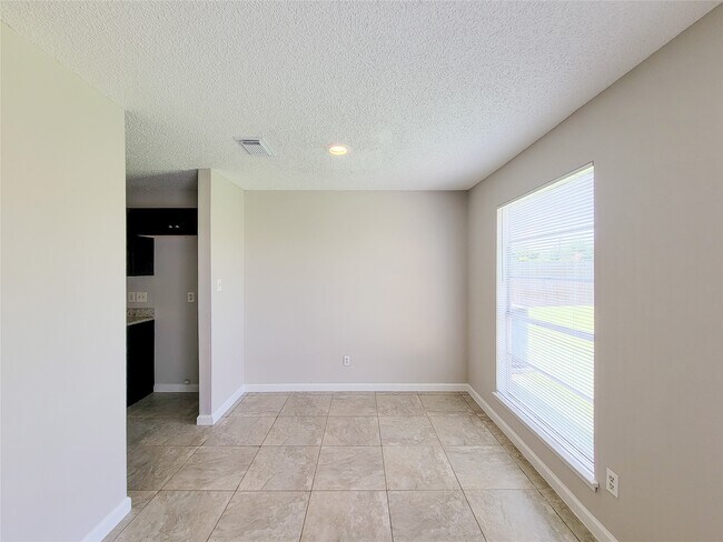 Photo - 8530 Quail Burg Ln