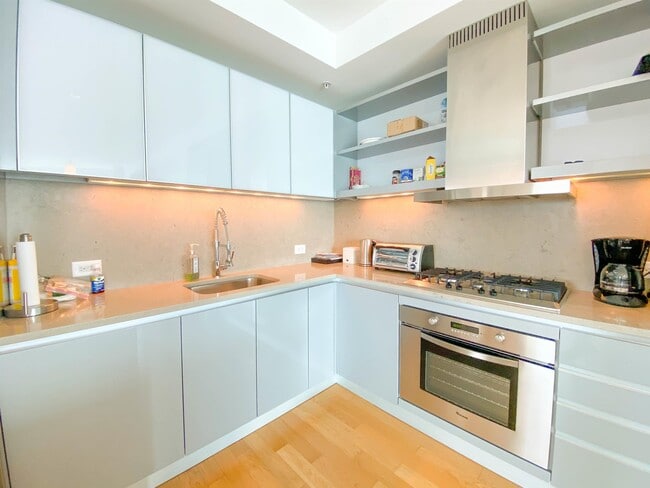 Photo - 77 Hudson St Unit 2610