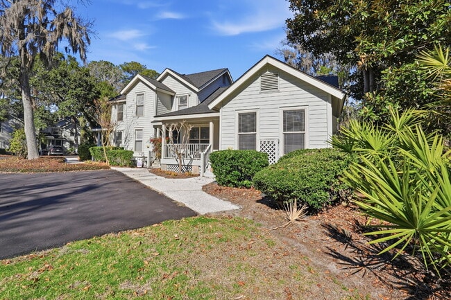 Photo - "Coastal Comfort Awaits: Spacious 2-Bed, 2-Bath Furnished Condo in Shipyard on Hilton Head Island!" Unidad 19