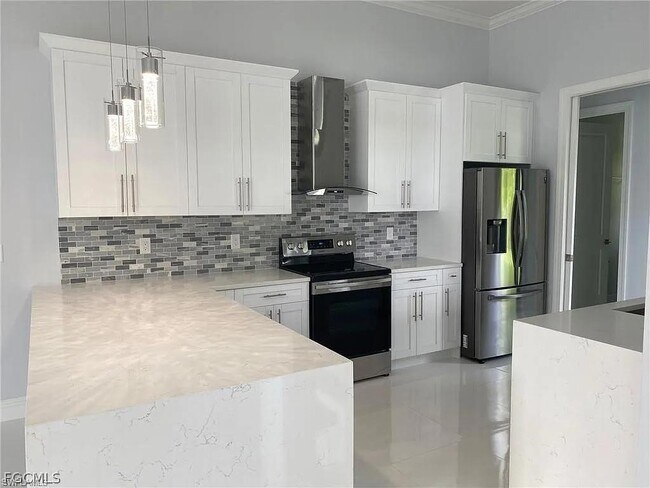 Photo - 3738 SE Santa Barbara Pl