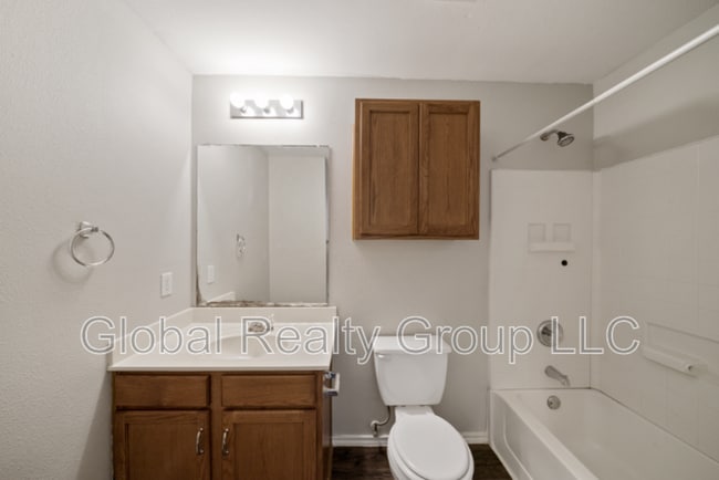 Photo - 216 Anvil Pl