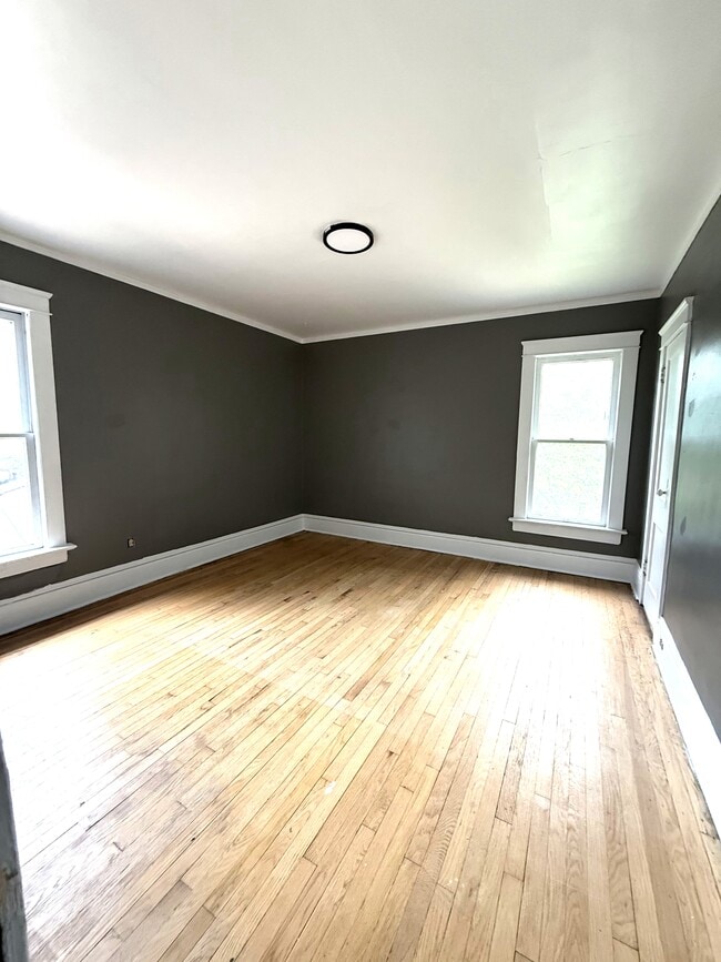 Photo - 1248 W 10th St