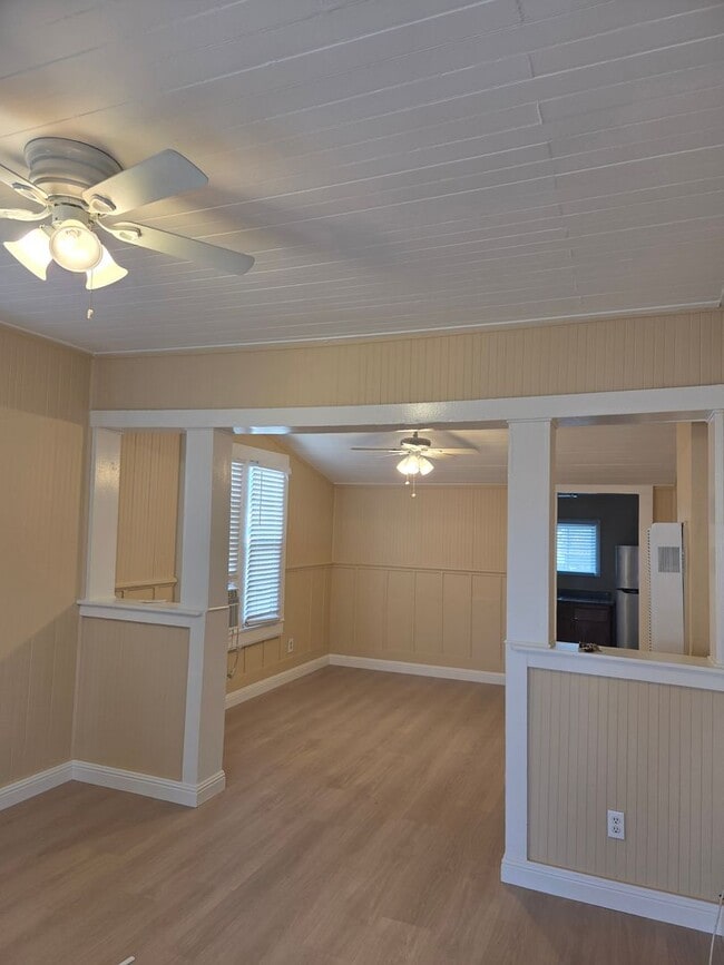 Photo - 717-727b Unit 721