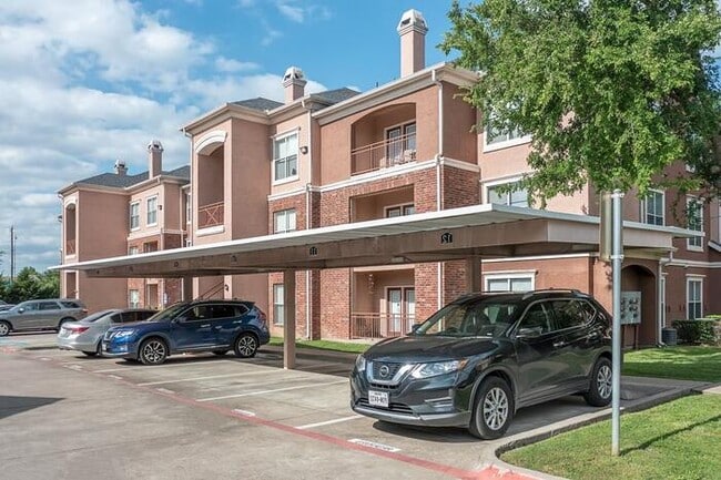 Photo - 645 N Town E Blvd Unidad b1