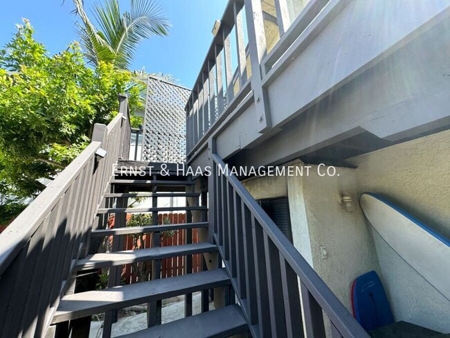 Building Photo - 220 1/2 10th St.- Rental
