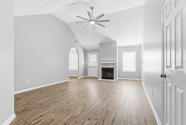 Photo - 5547 Matt Aaron Ln