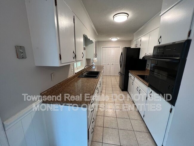 Photo - 1905 McPherson Ave
