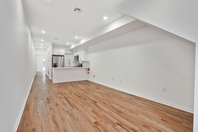 Photo - 300 Halladay St Unit 1