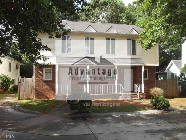 Building Photo - 2782 Country Ct SE