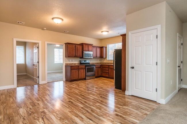 Photo - 1001 Laramie St