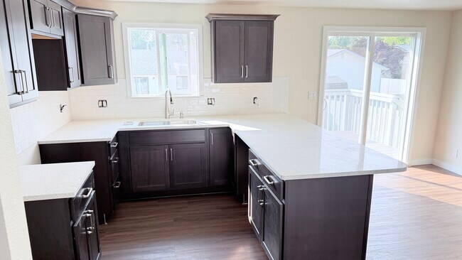 Photo - 10031 N Sunview Ln