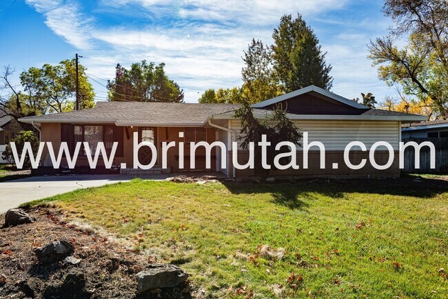 Photo - 646 E 5640 S House