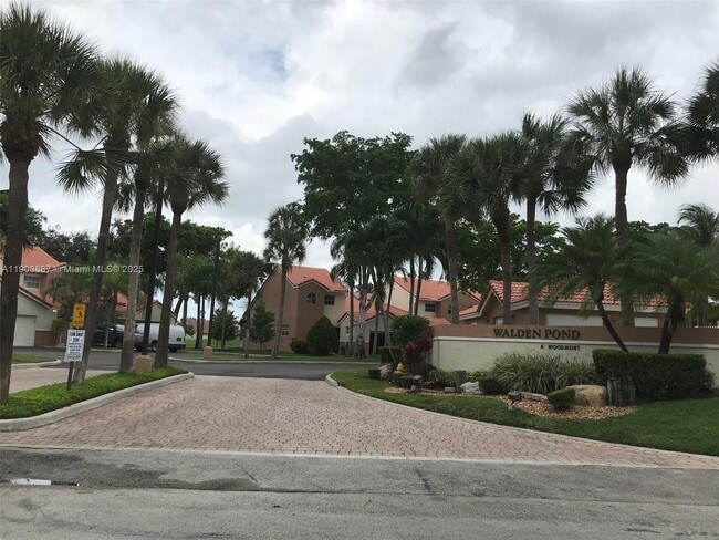 Photo - 8265 NW 70th St