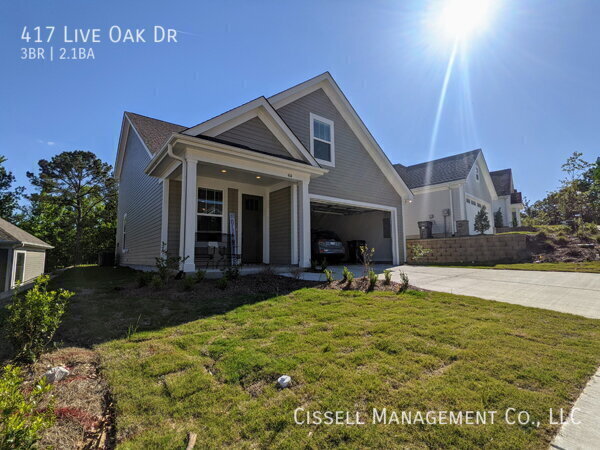 Building Photo - 417 Live Oak Dr