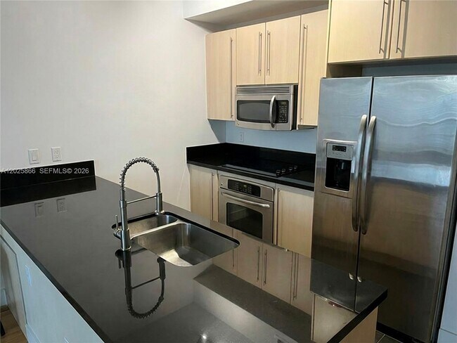 Photo - 79 SW 12th St Unit 2911-S