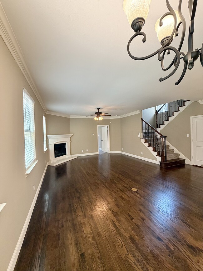 Photo - 705 Rembrandt Ct