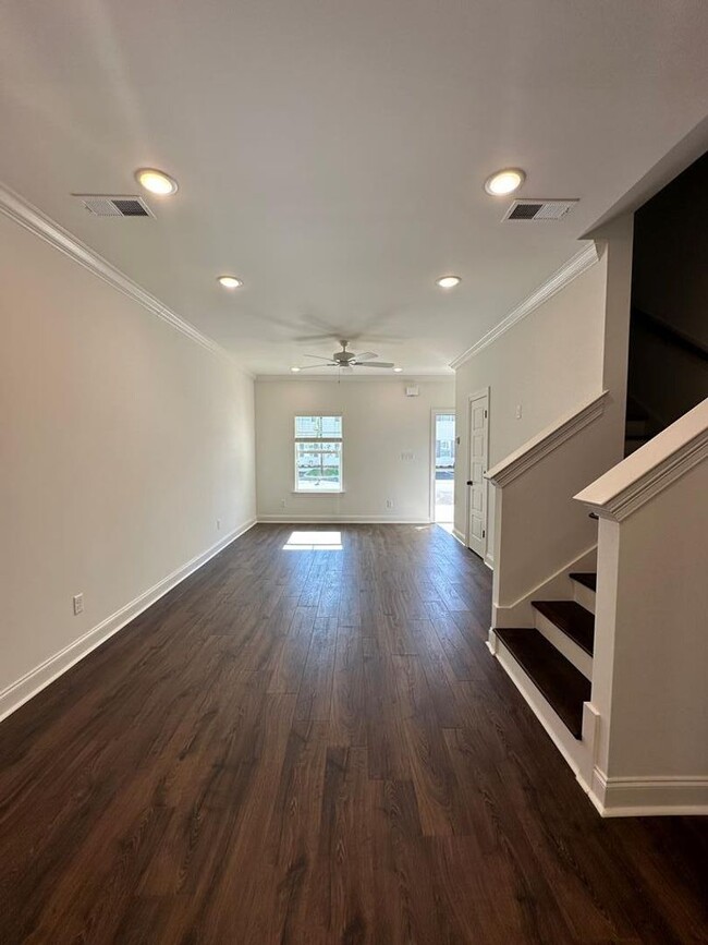Photo - 3 Bed 3.5 Bath in Desirable Meadow Crest Neighborhood!