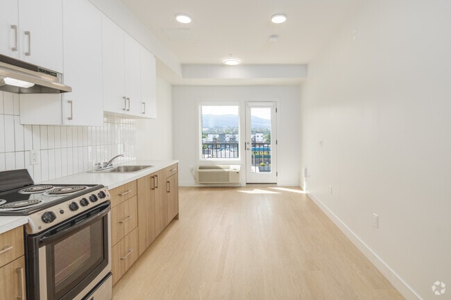 Studio - 310SF