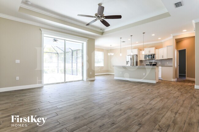 Photo - 4099 Carver St