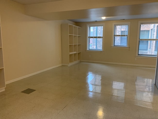 Photo - 71 Garfield St