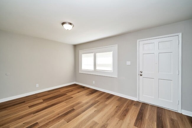 Photo - Super Cute & Spotless Corner Lot Home in Bessemer