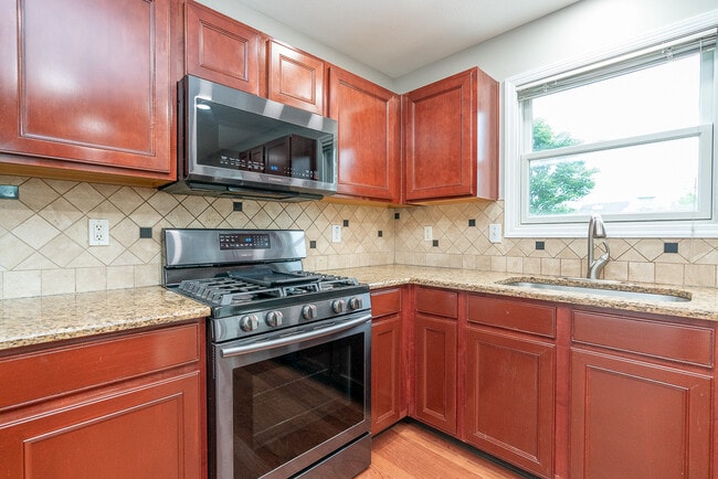 Photo - 8817 Rock Dove Rd