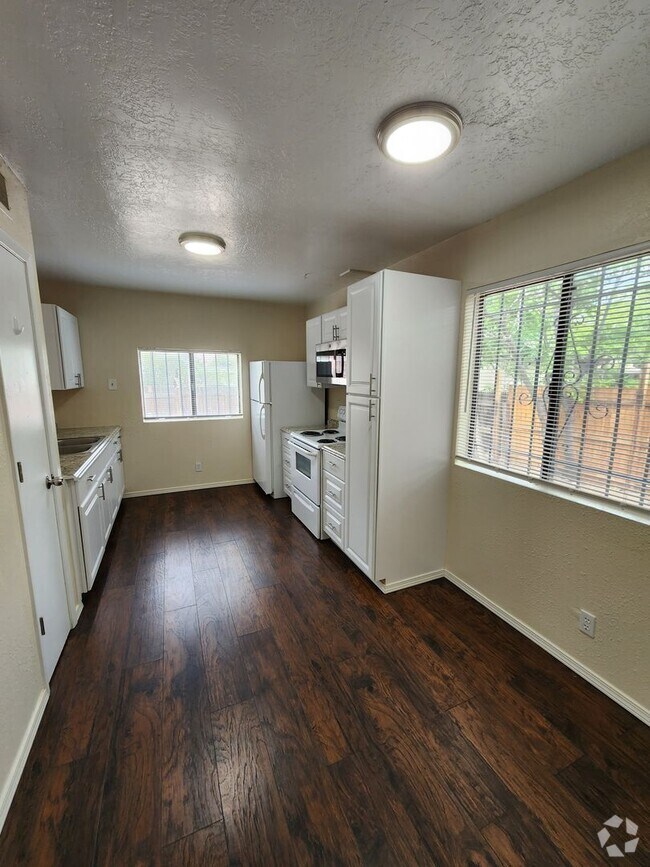Building Photo - Princeton Drive SE-505 Unit 505-B Rental