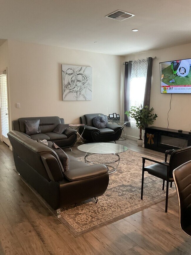 3662 Ginny Ct