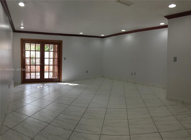 Photo - 13444 SW 62nd St