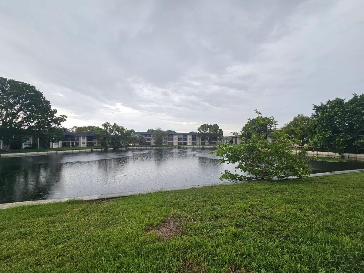 Photo - 7901 S Colony Cir Condo Unit 105