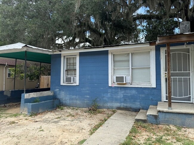 Photo - 2 Bedroom / 1 Bath Home – Lake City, FL