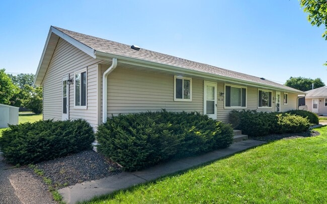 Photo - 14840 Dallara Ave Townhome