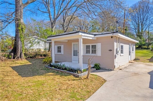 Photo - 315 Evans St