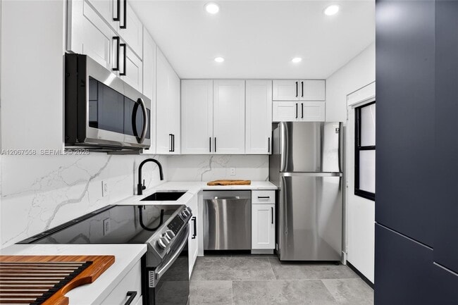 Photo - 3301 N Country Club Dr Unit 101